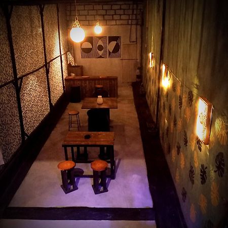 Yak City Apartments Канди Екстериор снимка